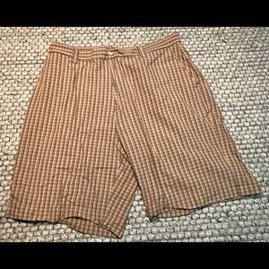 2000’s Ashworth Brown Plaid Shorts 36 SC embroider